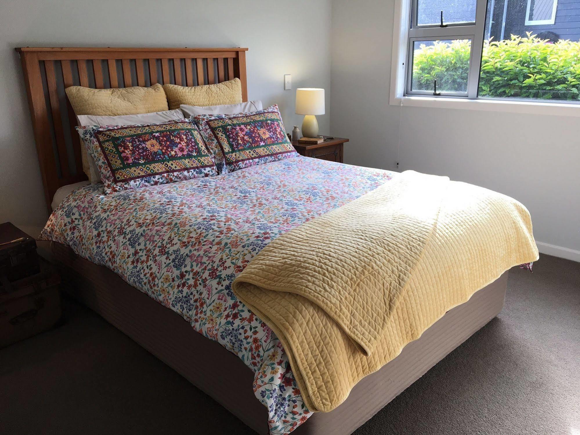 Lupin Lodge Bed & Breakfast Tauposee Exterior foto